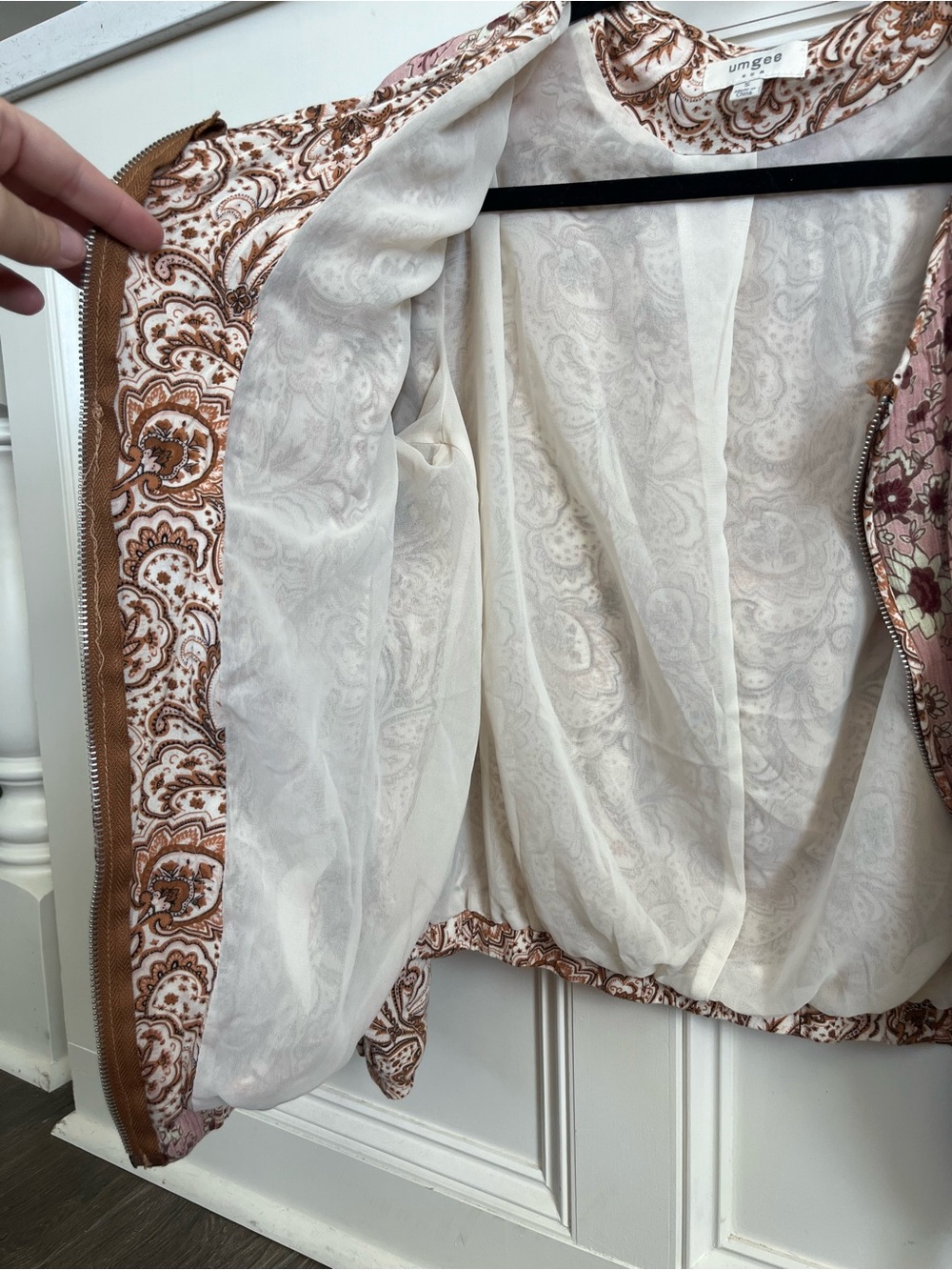 UMGEE Pink Paisley Zip-Front Bomber Jacket, S - Picture 3 of 8